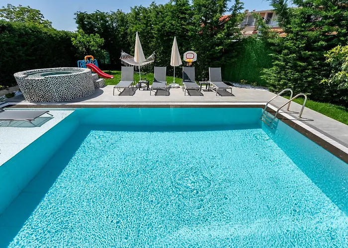 Vila Luxury In The Center Of Hisaronu *