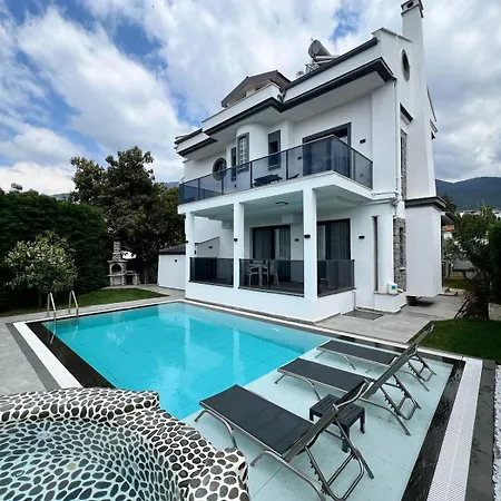 Luxury In The Center Of Hisaronu Villa *