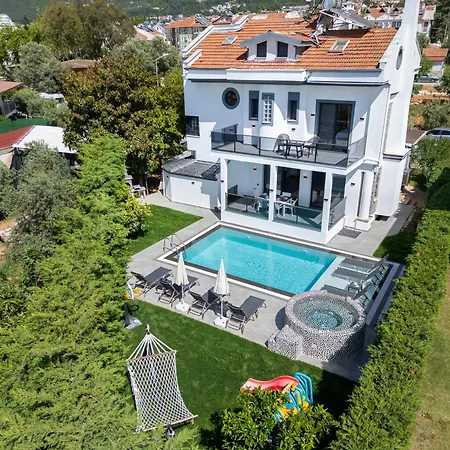 Villa Luxury In The Center Of Hisaronu *