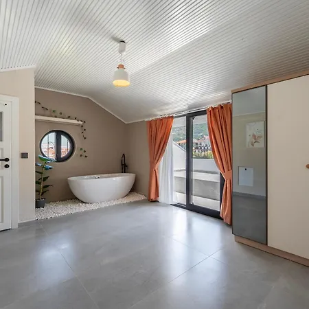 Villa Luxury In The Center Of Hisaronu *