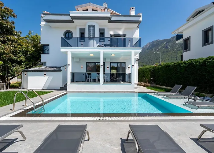 Luxury In The Center Of Hisaronu Villa *